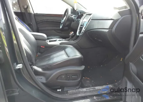 2016 Cadillac Srx Luxury Collection z USA, uszkodzony, nr VIN 3GYFNEE39GS570247